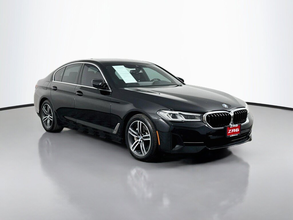 Used 2021 BMW 530i xDrive w/ Convenience Package AWD/4WD image 7