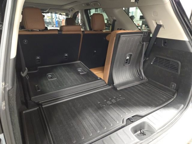 Used 2025 Nissan Pathfinder Platinum w/ Cargo Package image 12