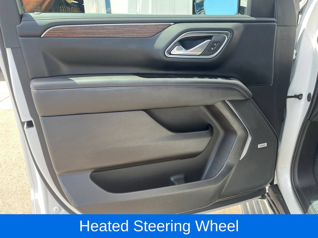 Used 2024 Chevrolet Suburban High Country AWD/4WD image 13