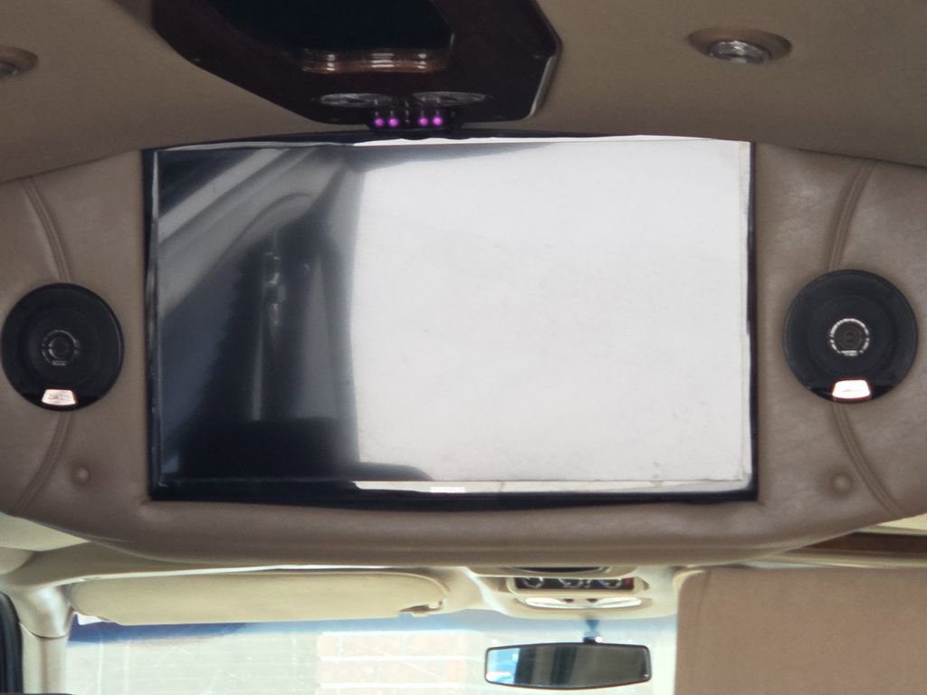 Used 2015 Chevrolet Express 2500 image 20