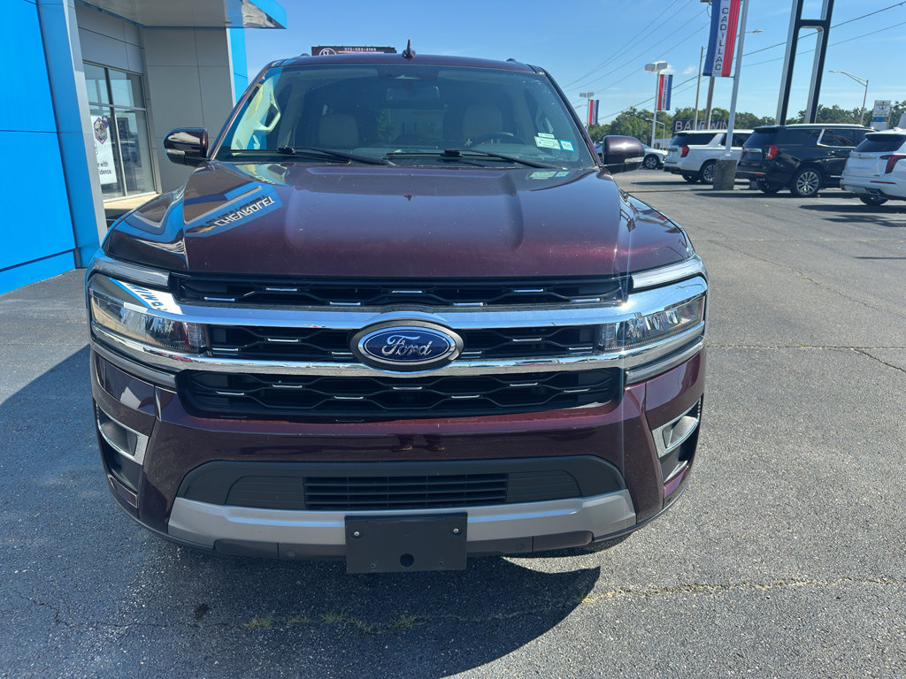 Used 2024 Ford Expedition Max Limited AWD/4WD image 3