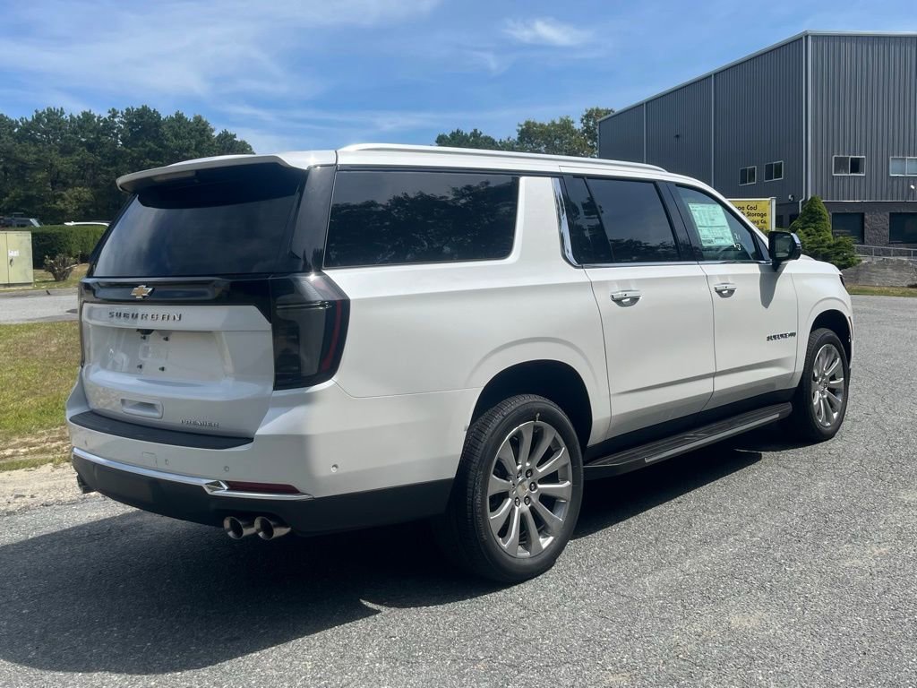 New 2025 Chevrolet Suburban Premier image 8