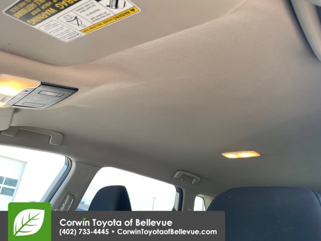 Used 2021 Nissan Rogue SV AWD/4WD image 24