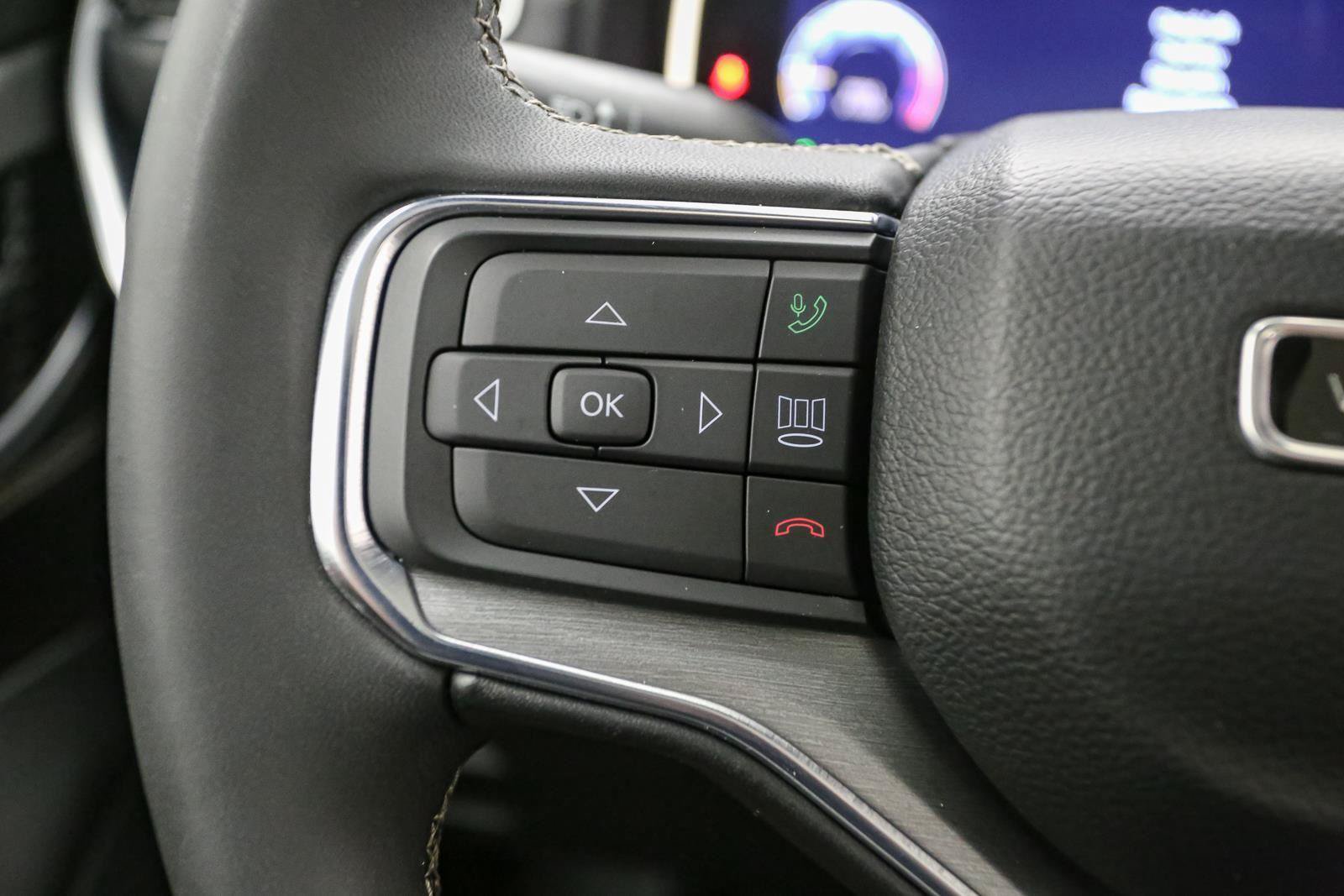 Used 2024 Jeep Wagoneer Series II AWD/4WD image 44