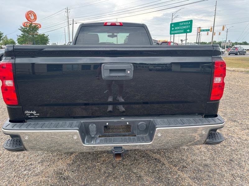 Used 2017 Chevrolet Silverado 1500 LT w/ Trailering Package RWD image 4