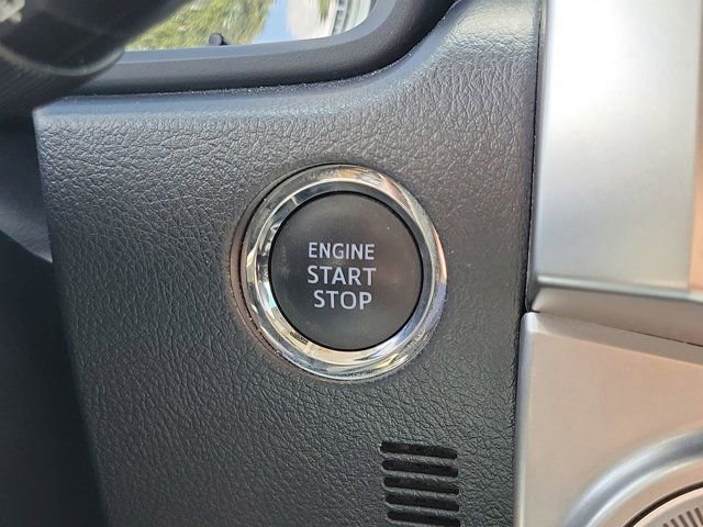Used 2021 Toyota 4Runner Limited AWD/4WD image 35
