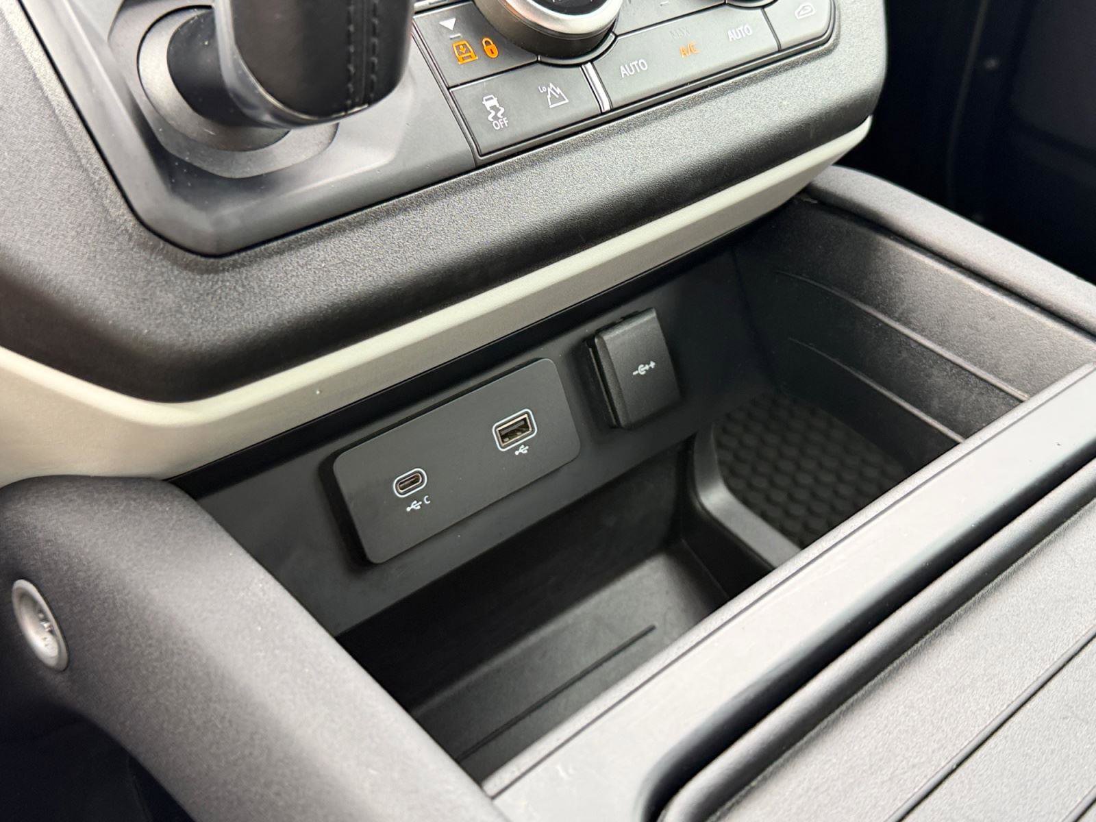 Used 2021 Land Rover Defender 110 S image 19