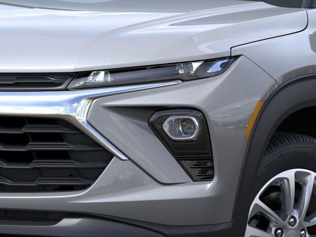 Used 2025 Chevrolet TrailBlazer LS w/ LS Convenience Package AWD/4WD image 10