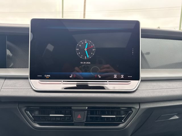 New 2026 Volkswagen Tiguan SE R-Line AWD/4WD image 23
