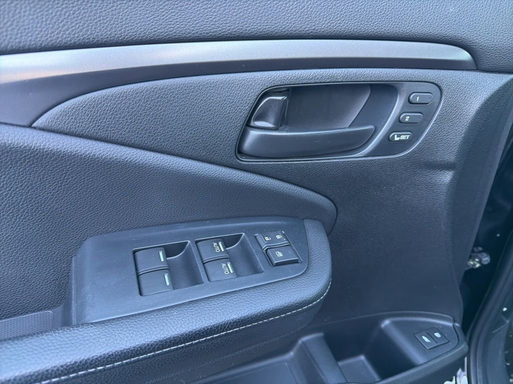 Certified 2023 Honda Passport EX-L image 28
