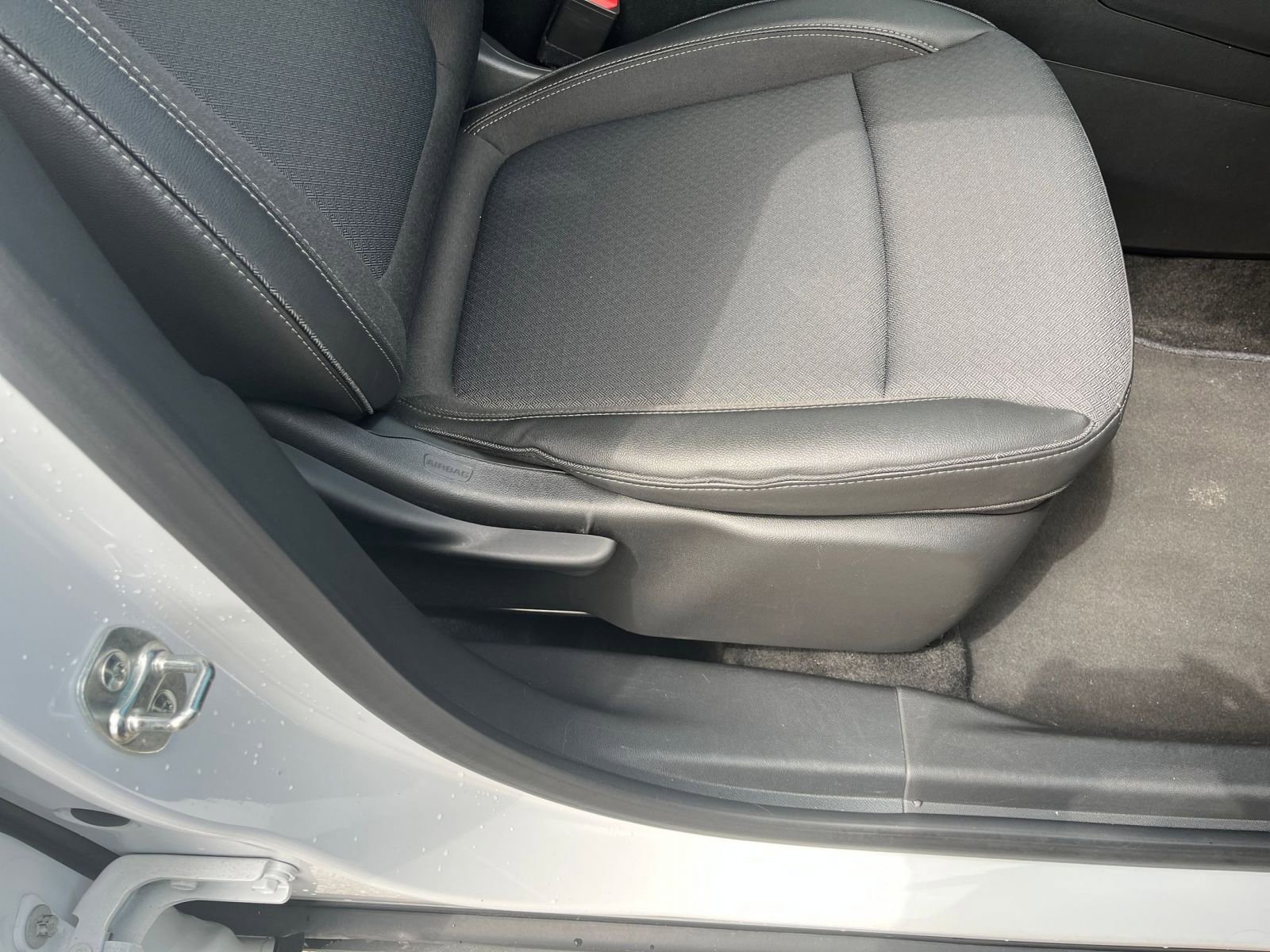 Used 2025 Buick Encore GX Preferred FWD image 25