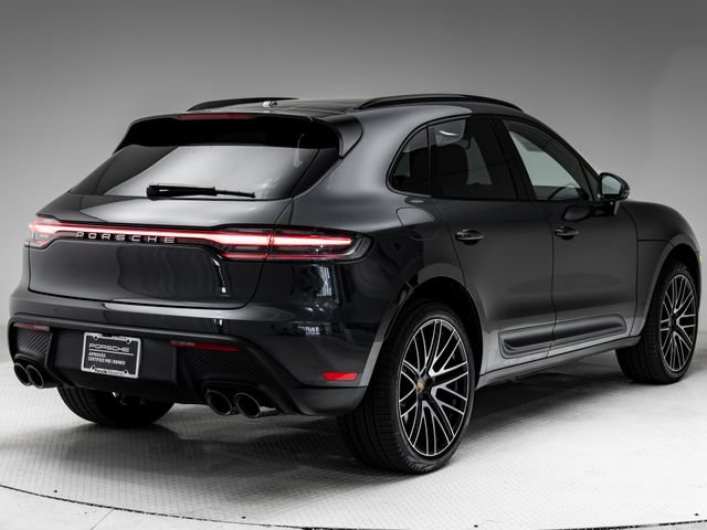 Certified 2026 Porsche Macan AWD/4WD image 36