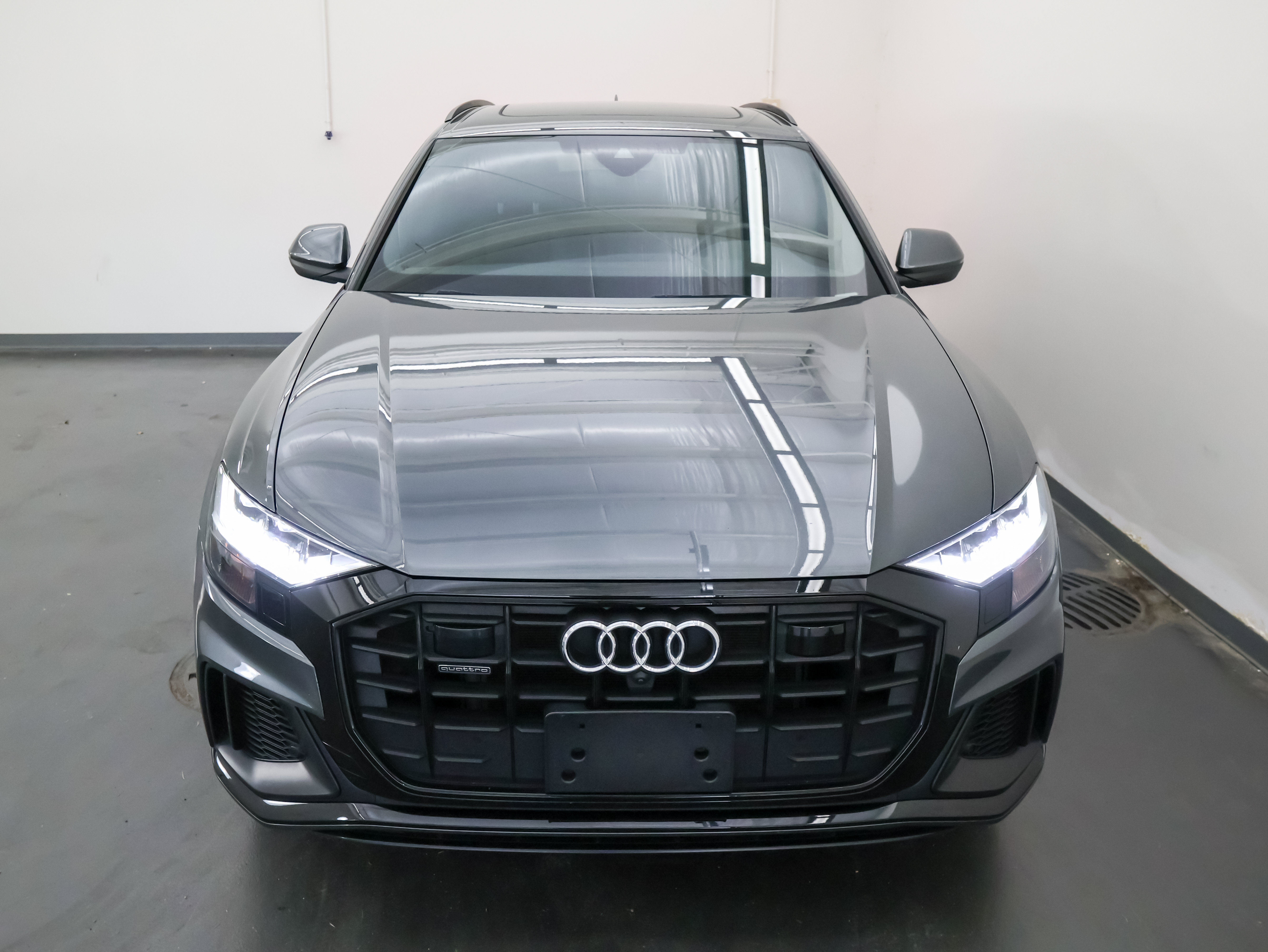 Used 2023 Audi Q8 Premium Plus w/ Premium Plus Package AWD/4WD image 9