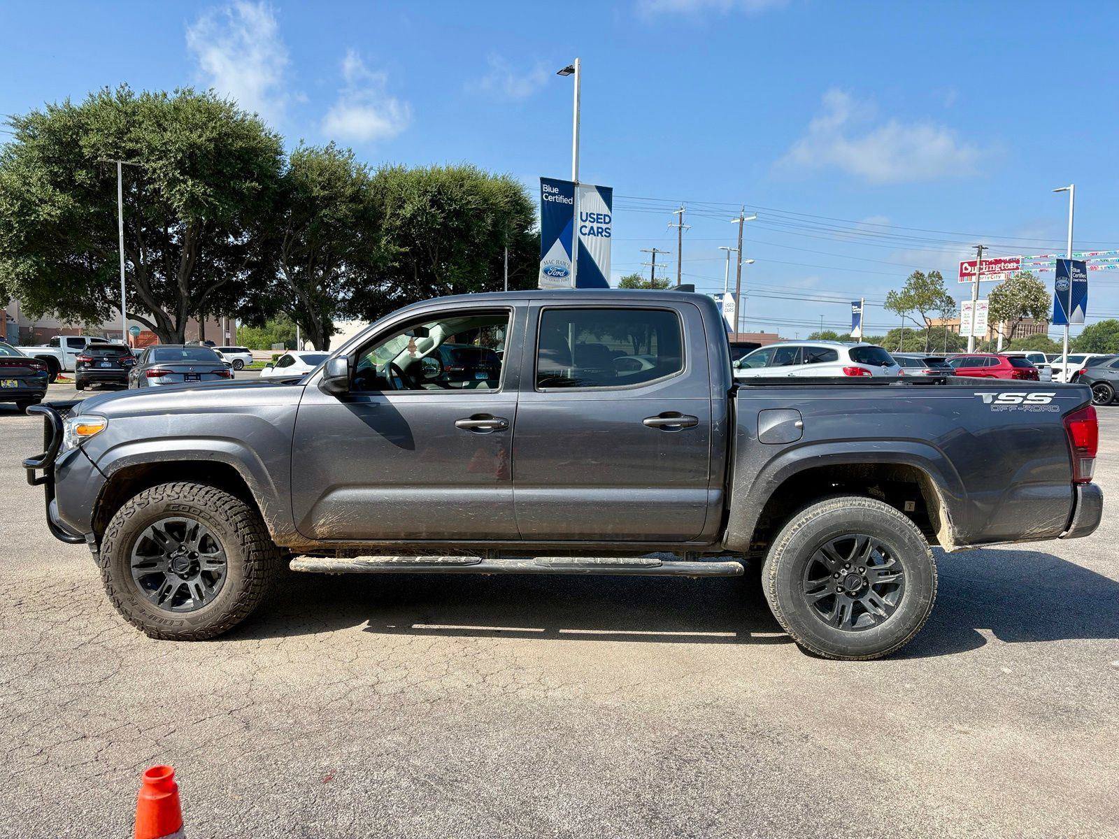 Used 2021 Toyota Tacoma SR w/ SR Convenience Package RWD image 8