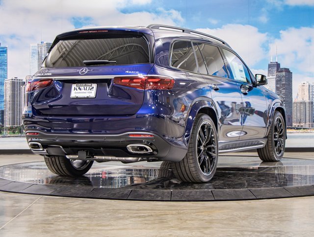 Used 2025 Mercedes-Benz GLS 580 4MATIC image 8