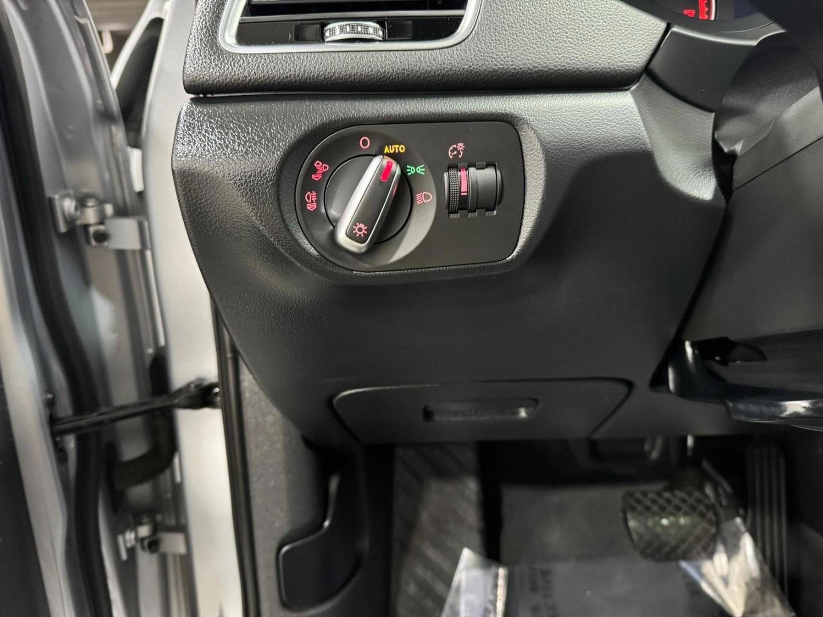 Used 2018 Audi Q3 2.0T Premium Plus image 26