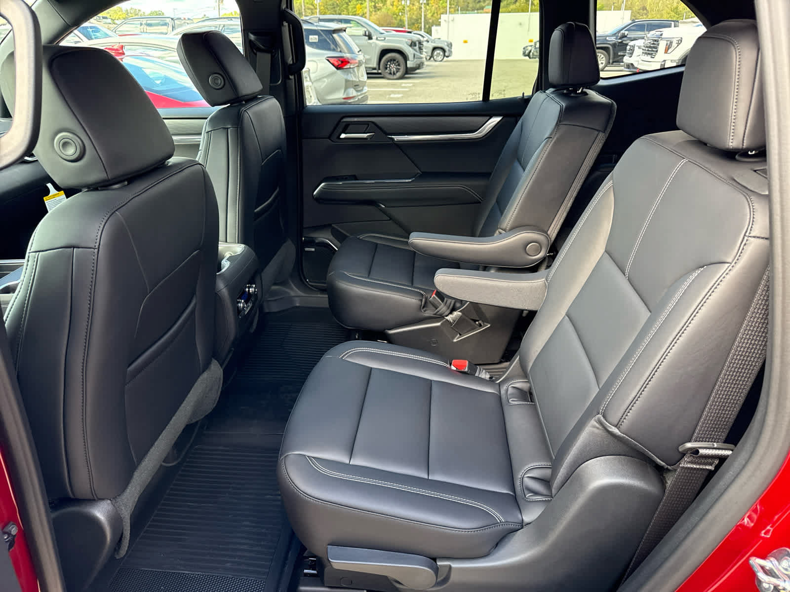 New 2026 GMC Acadia Elevation w/ Elevation Premium Package AWD/4WD image 22