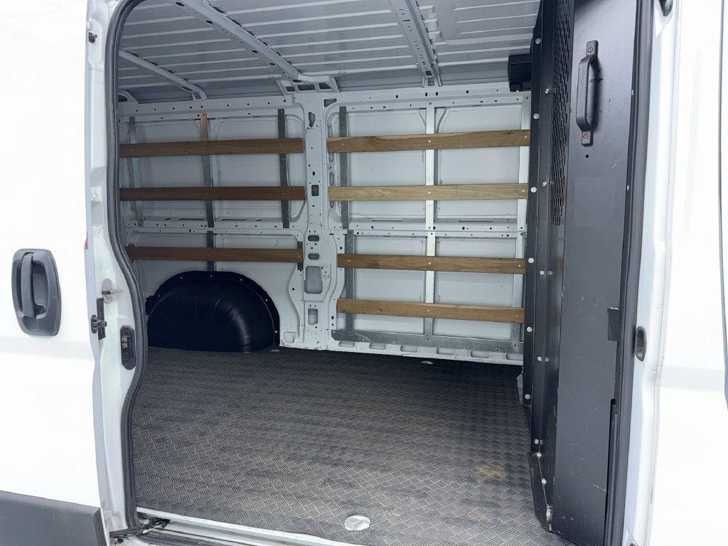 Used 2025 RAM ProMaster 2500 w/ U-Haul Equipment Group FWD image 19