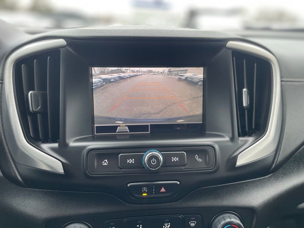 Used 2022 GMC Terrain SLE image 15