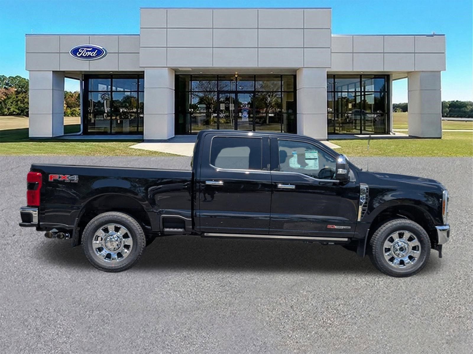 New 2025 Ford F350 King Ranch w/ Chrome Package video 3