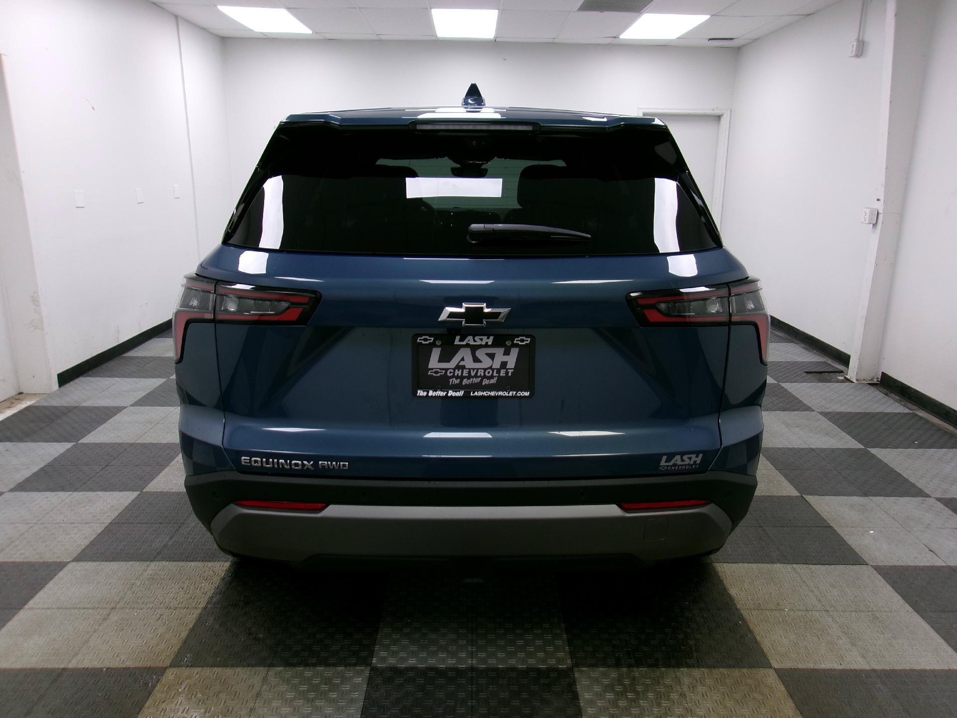 New 2026 Chevrolet Equinox LT w/ Convenience Package II AWD/4WD image 13