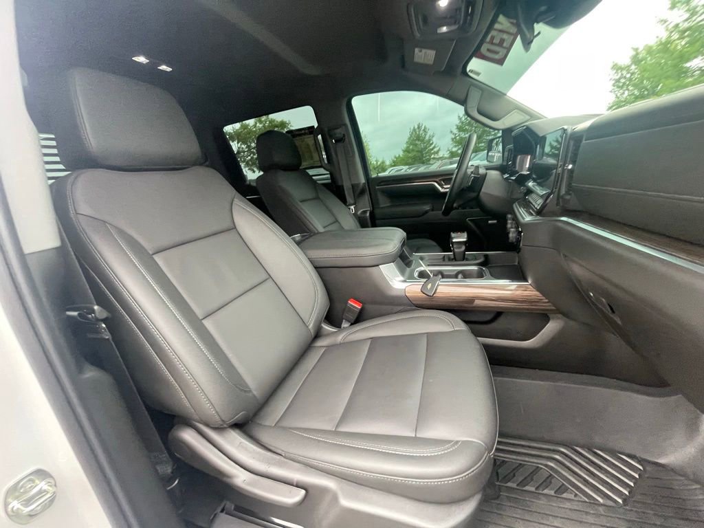 Used 2026 Chevrolet Silverado 1500 RST AWD/4WD image 28