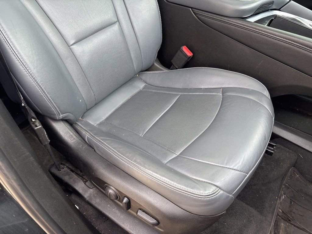 Used 2019 Buick Enclave Premium w/ Experience Buick Package image 28