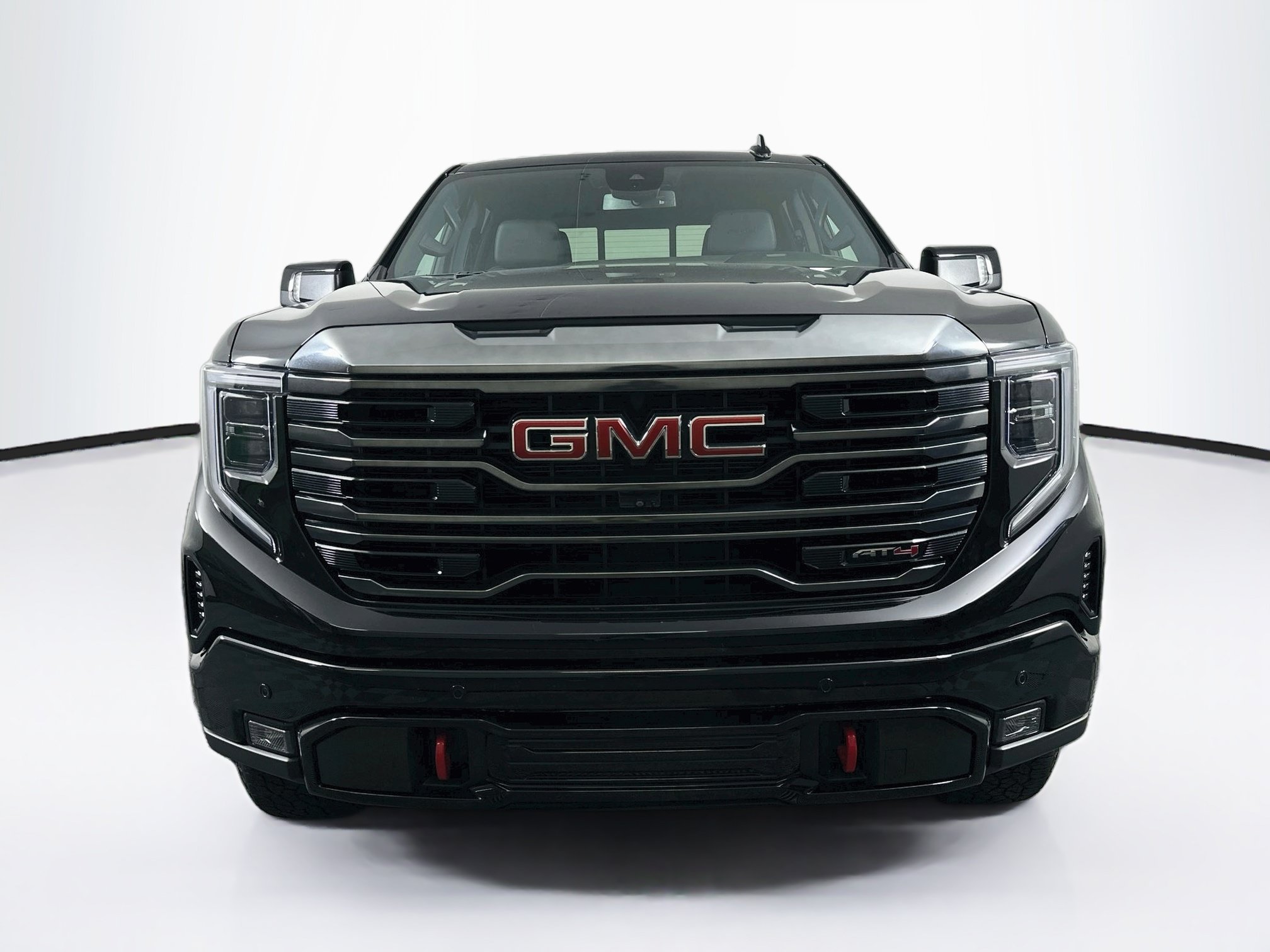 Used 2023 GMC Sierra 1500 AT4 w/ AT4 Preferred Package AWD/4WD image 2