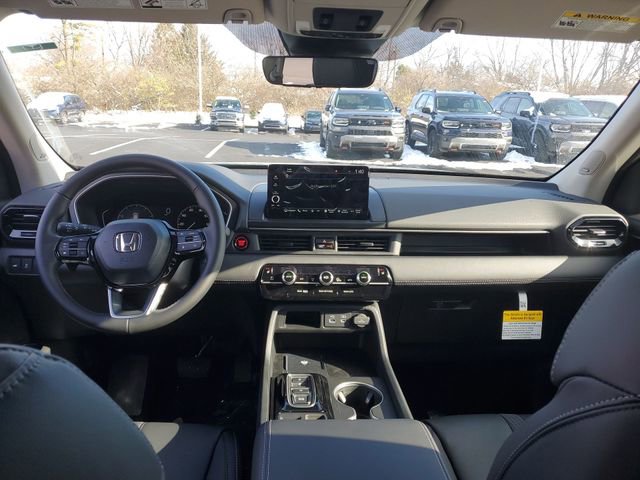 New 2025 Honda Pilot Touring image 20