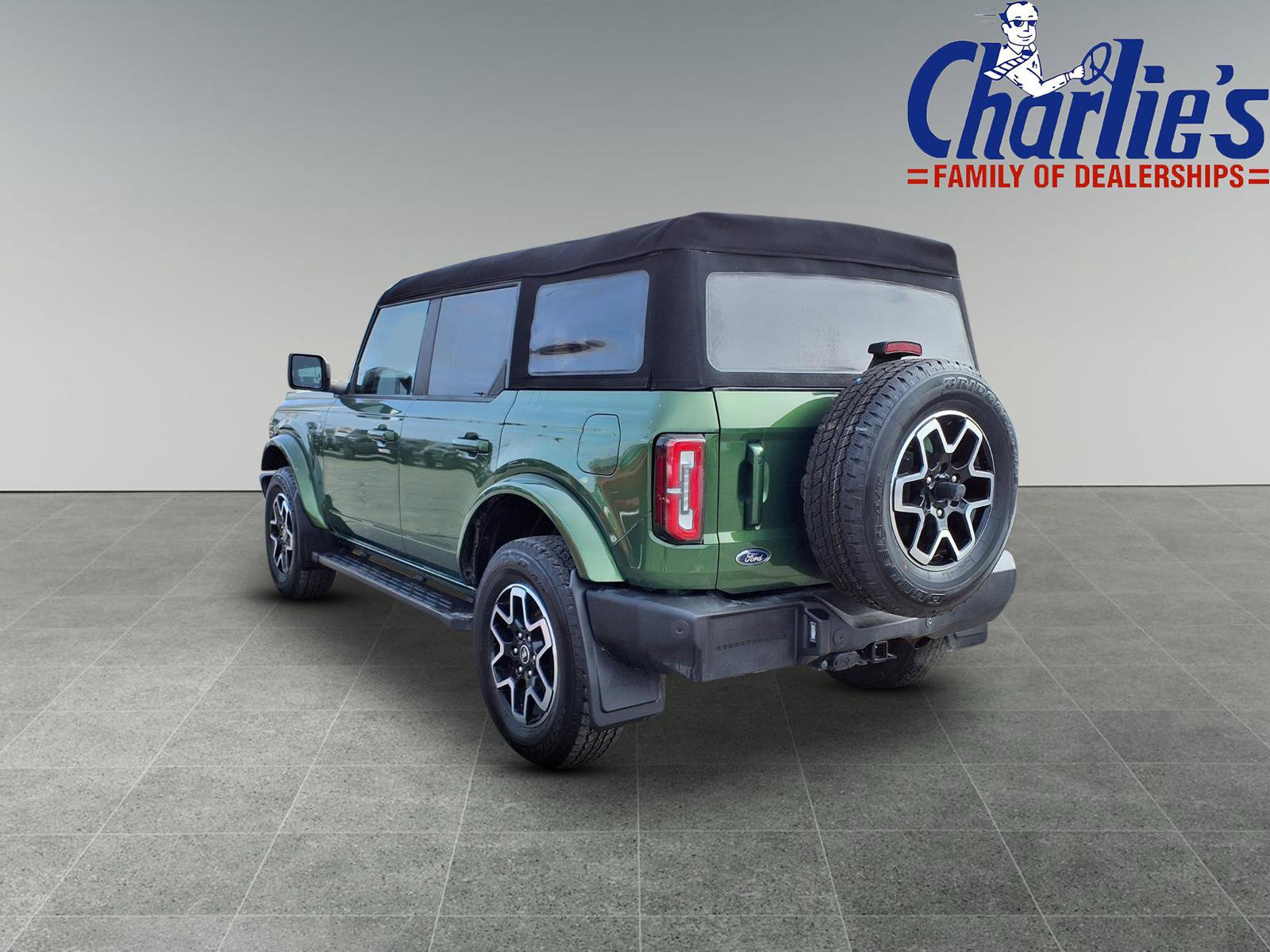Used 2023 Ford Bronco Outer Banks image 5