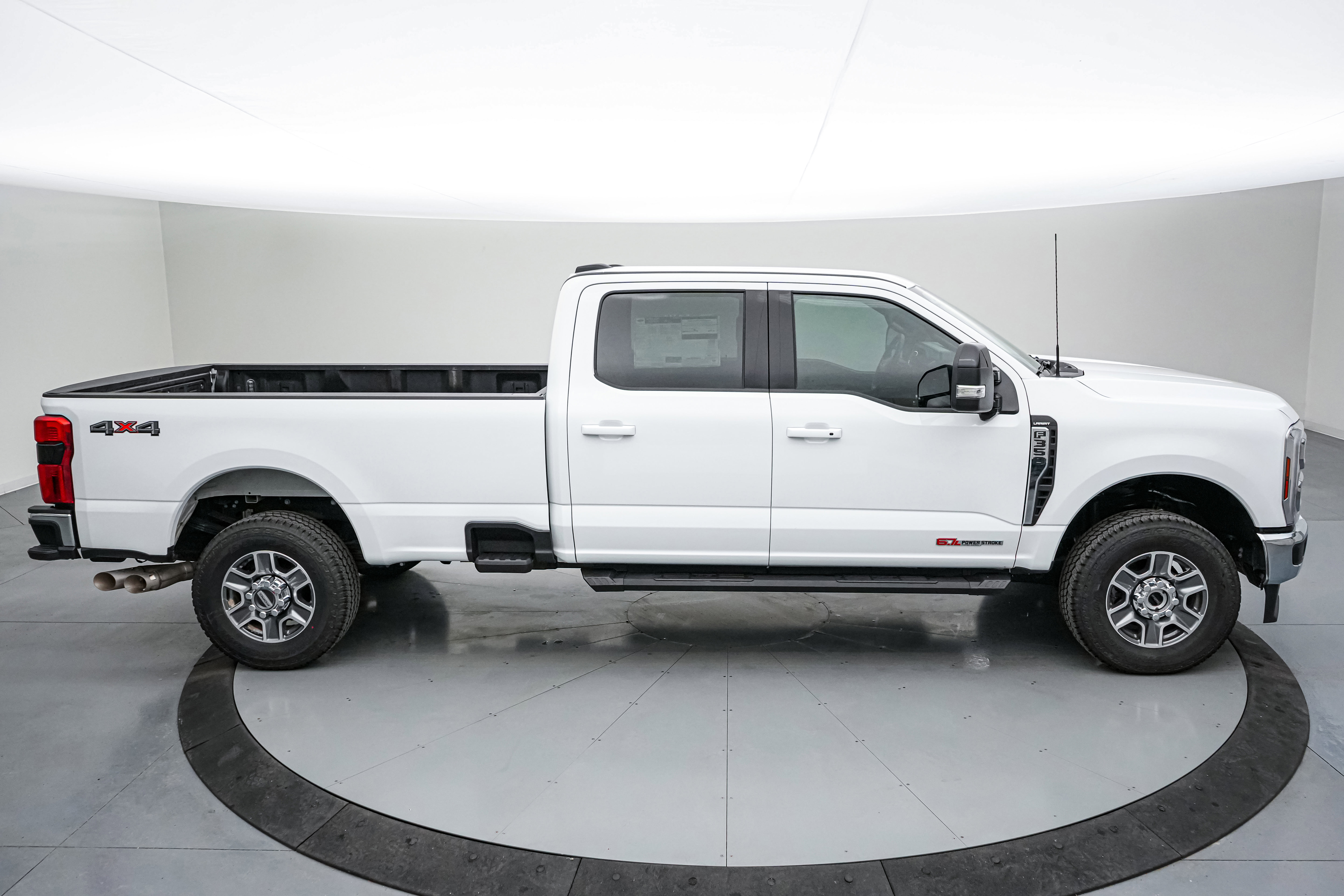 New 2026 Ford F350 Lariat video 3