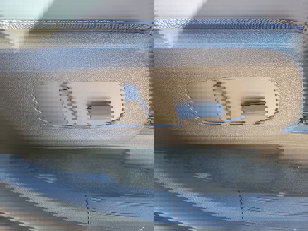 New 2026 Kia Carnival EX FWD image 9