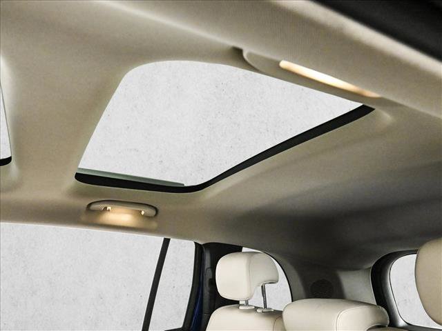 Certified 2021 Mercedes-Benz GLB 250 4MATIC image 21