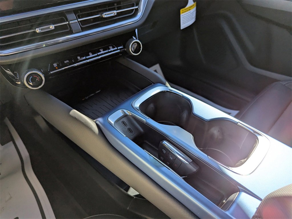 New 2026 Chevrolet Equinox EV LT image 25