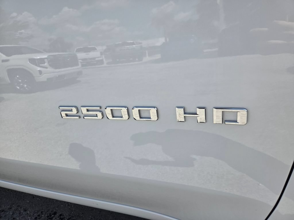 Used 2025 Chevrolet Silverado 2500 W/T RWD image 5