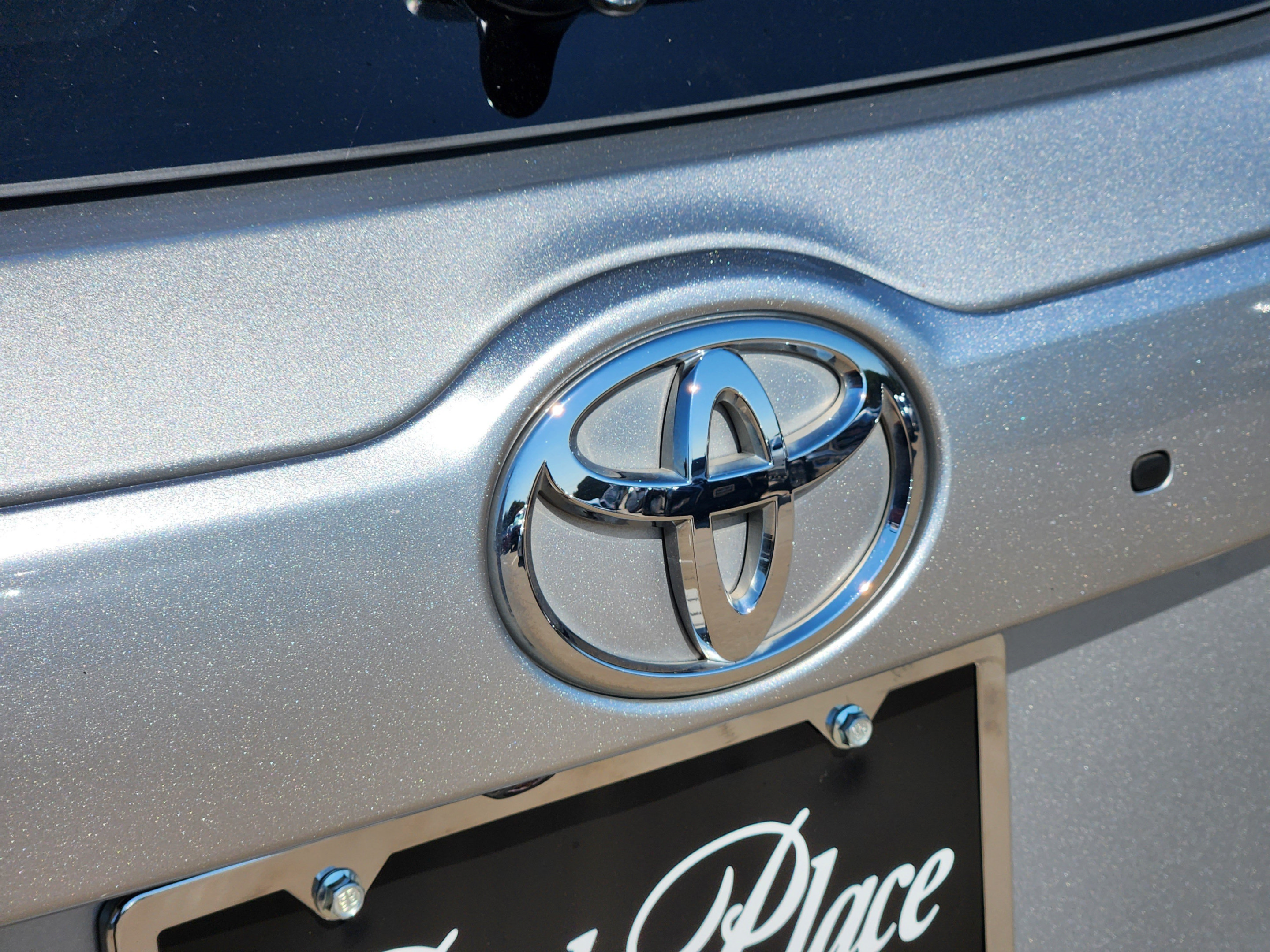 Used 2017 Toyota Highlander XLE AWD/4WD image 35