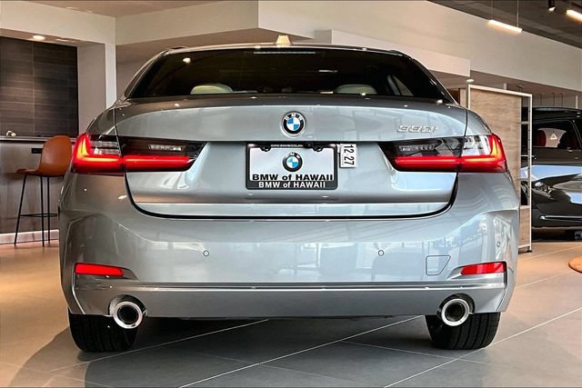 New 2026 BMW 330i Sedan w/ Premium Package RWD image 4