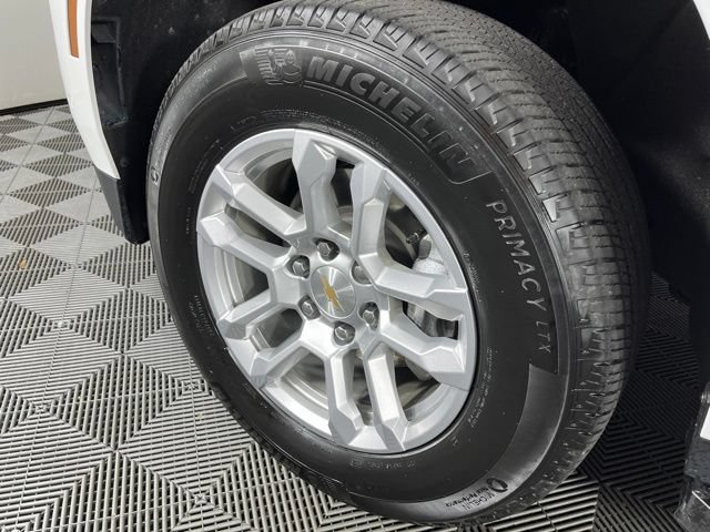 Used 2025 Chevrolet Tahoe LT RWD image 14