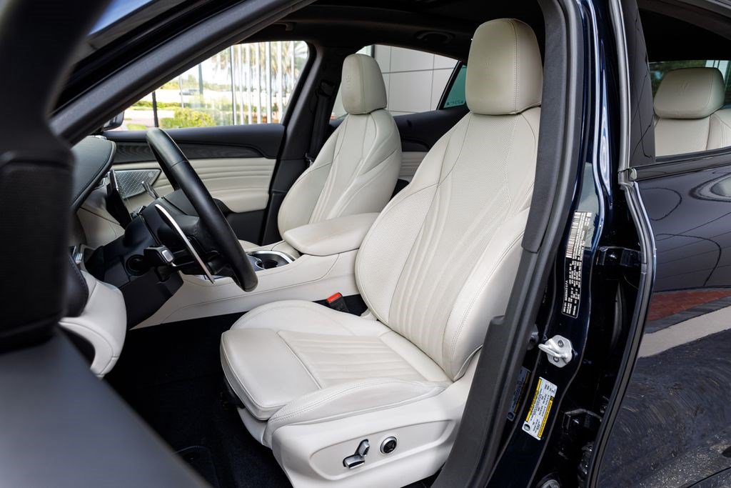 Certified 2023 Maserati Grecale Modena AWD/4WD image 29