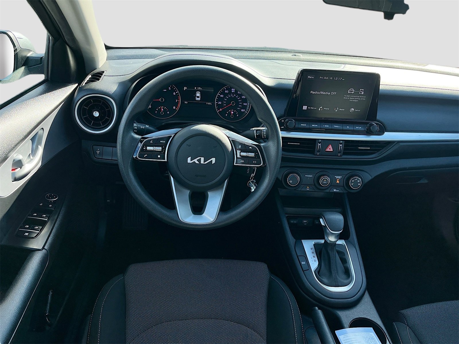 Used 2023 Kia Forte LXS image 21