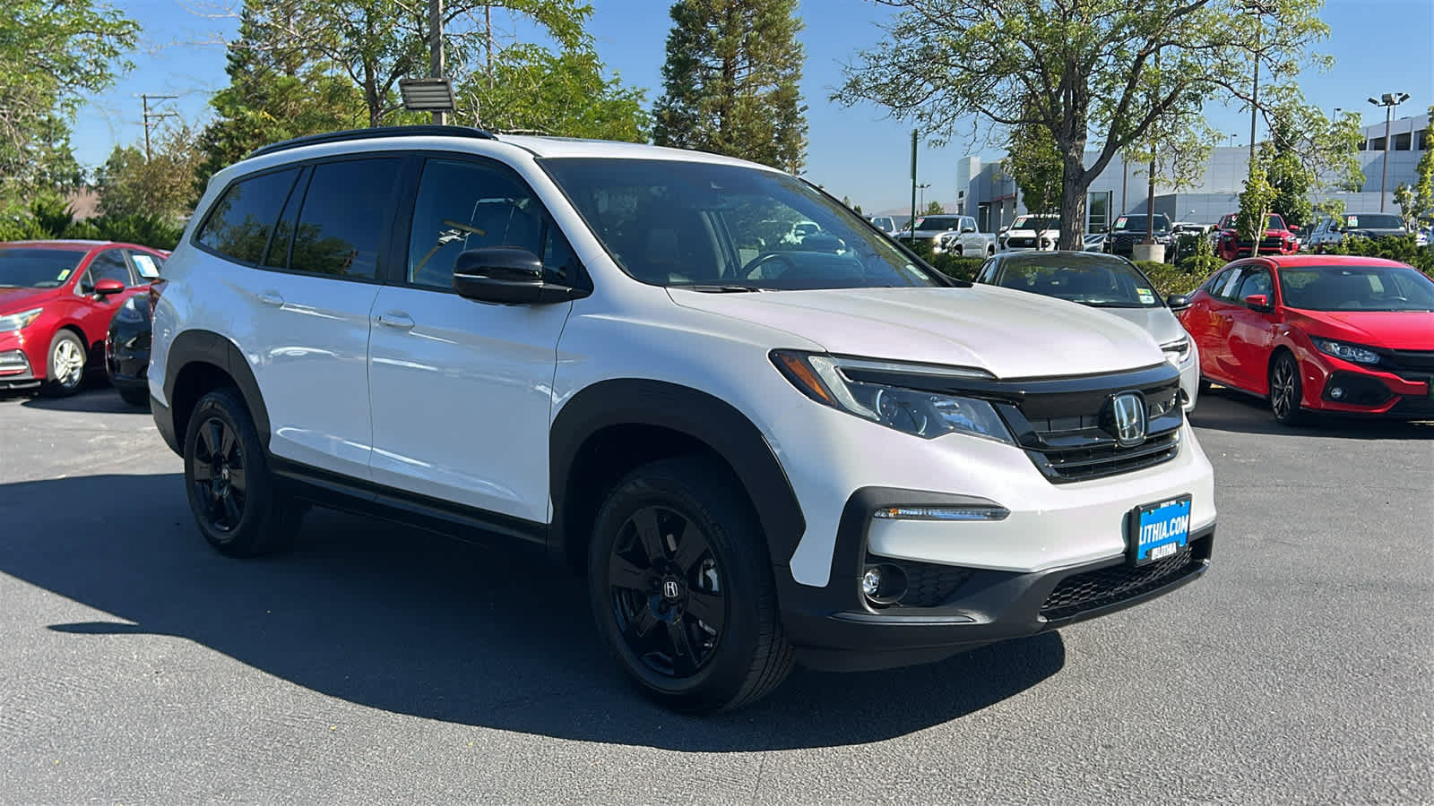 Used 2022 Honda Pilot TrailSport image 3