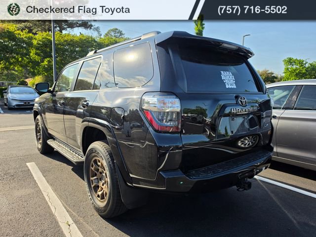 Used 2023 Toyota 4Runner 40th Anniversary SE AWD/4WD image 4
