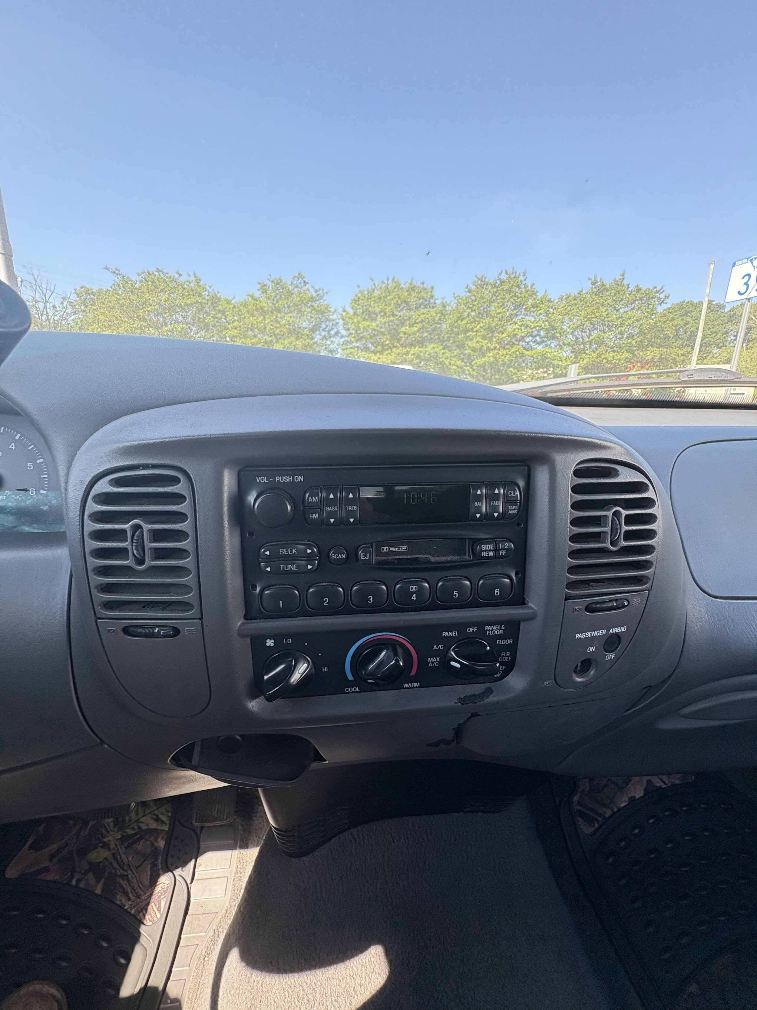 Used 2000 Ford F150 XLT RWD image 14