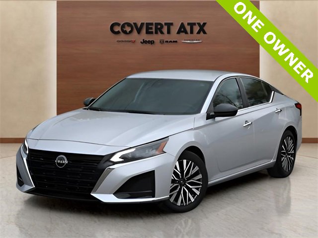 Used 2024 Nissan Altima 2.5 SV