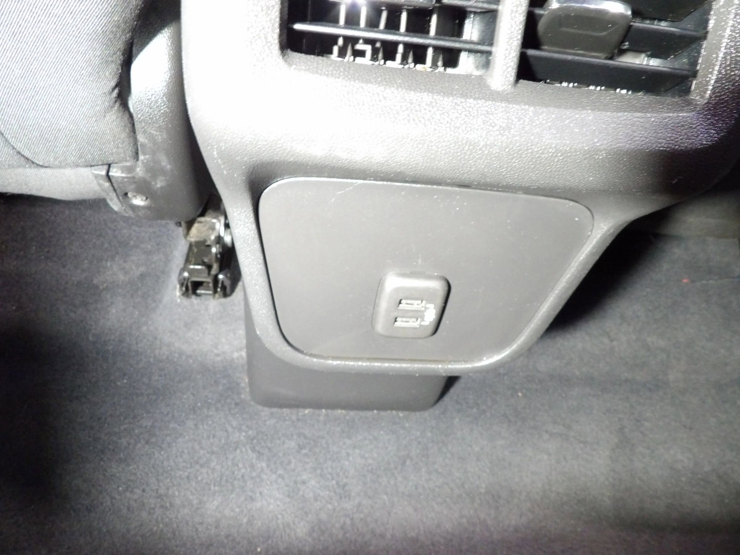 Used 2021 Chevrolet Equinox LT AWD/4WD image 11