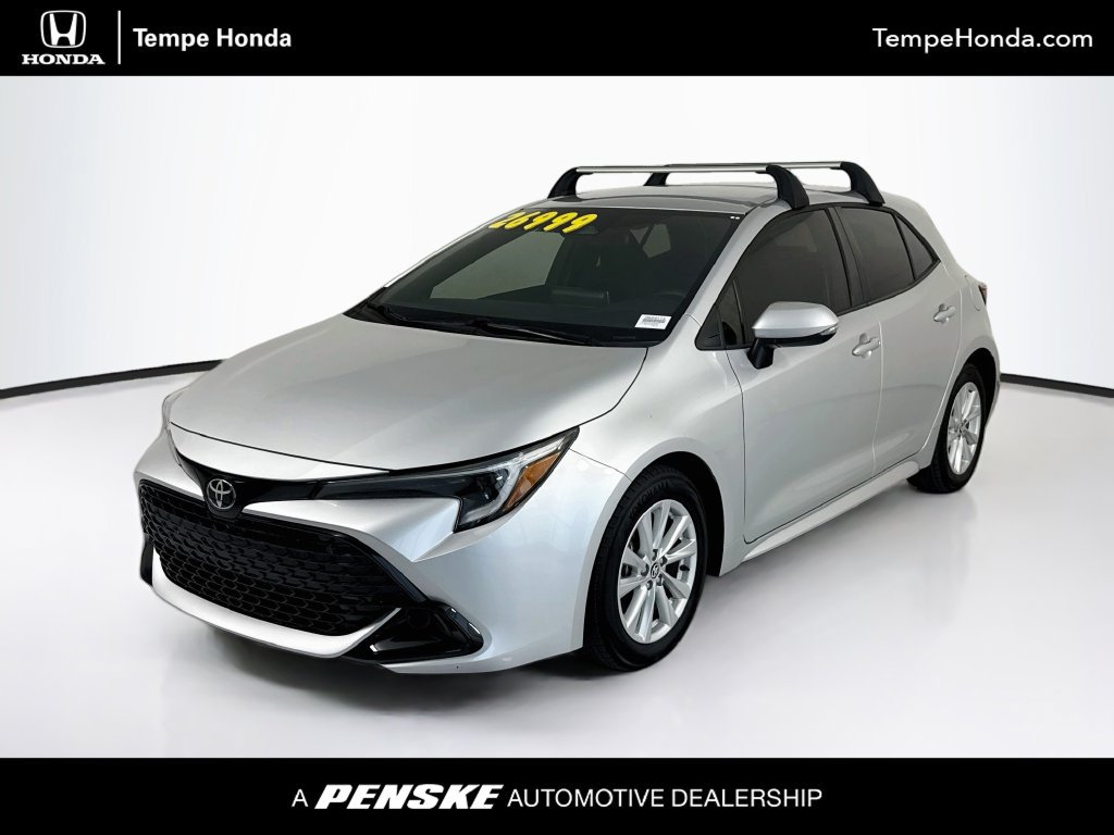 Used 2025 Toyota Corolla SE FWD image 1
