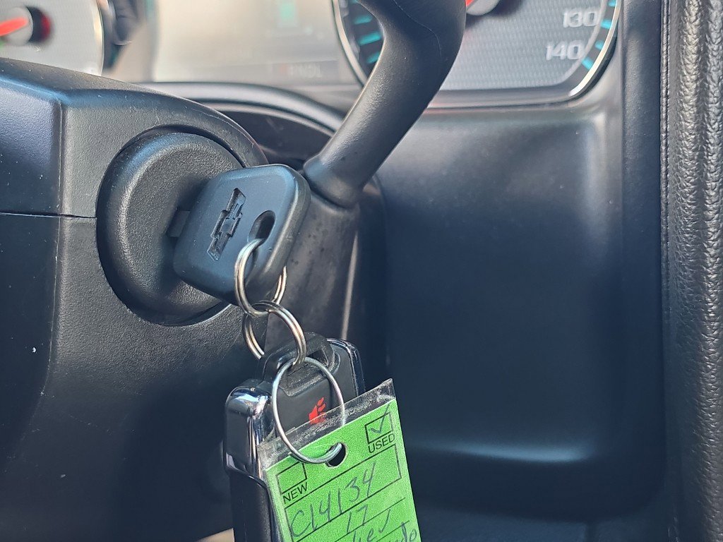 Used 2017 Chevrolet Silverado 1500 LTZ Z71 w/ LTZ Plus Package image 26