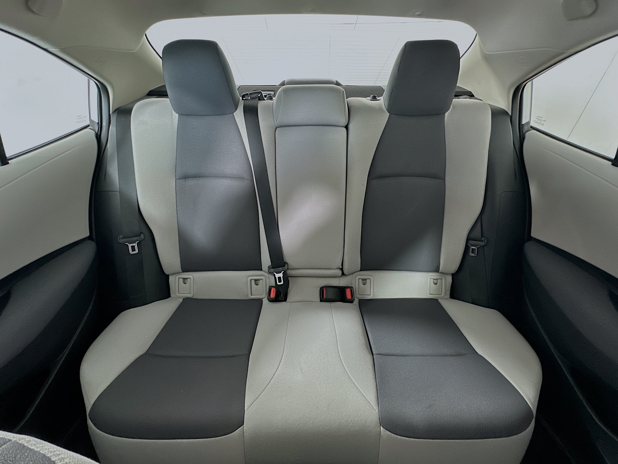 Used 2025 Toyota Corolla LE FWD image 29