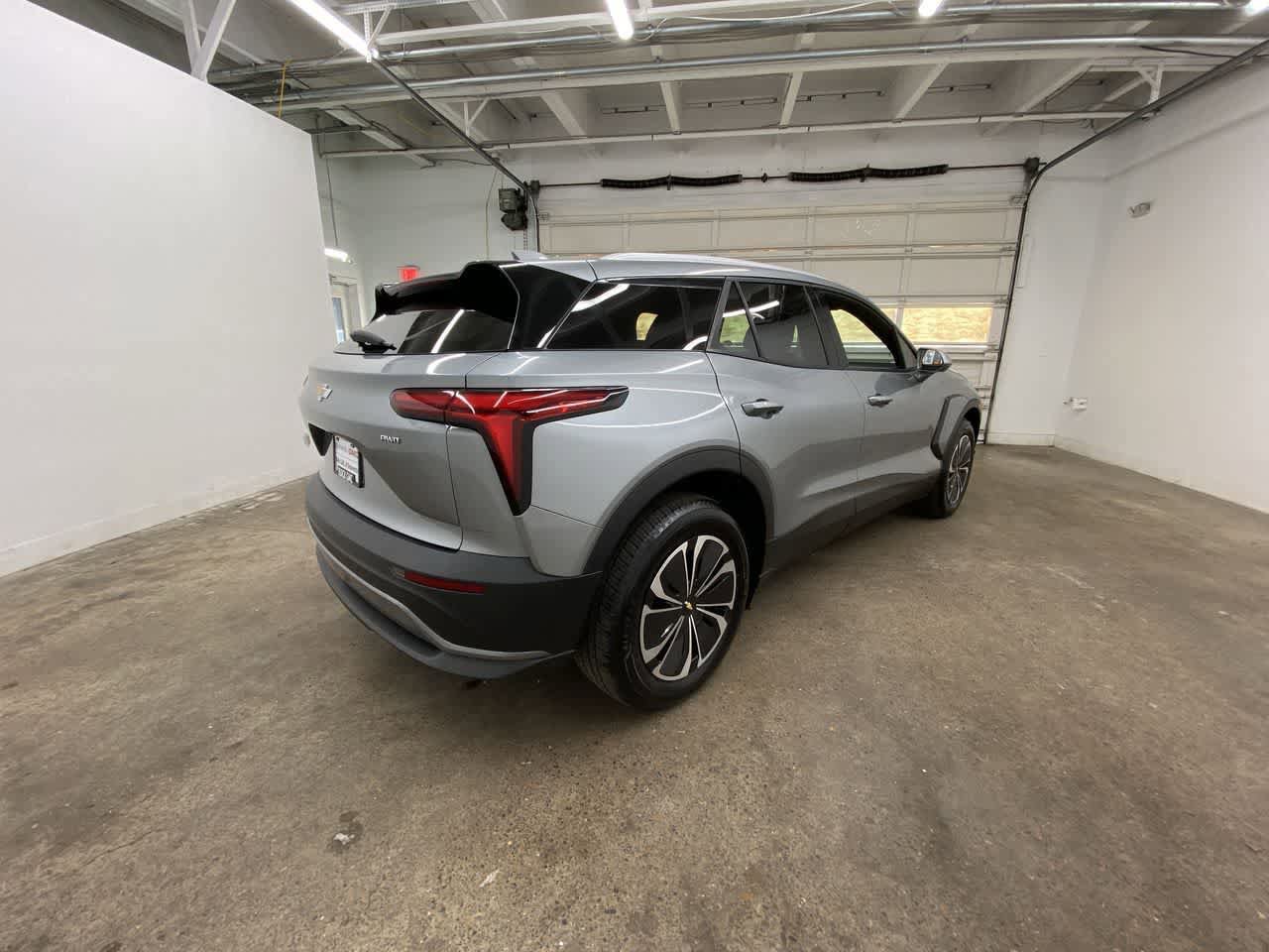 Used 2024 Chevrolet Blazer EV LT AWD/4WD image 6