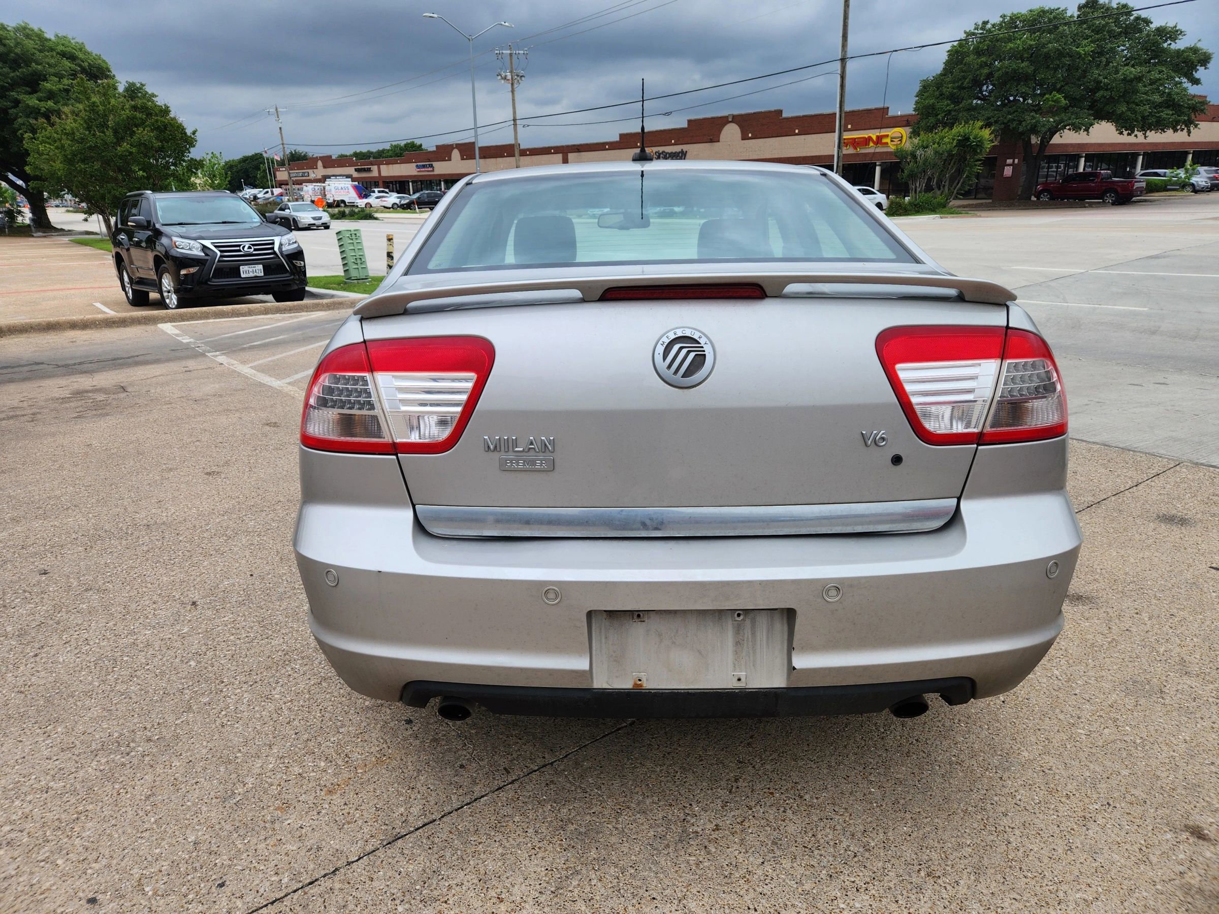 Used 2008 Mercury Milan Premier FWD image 4